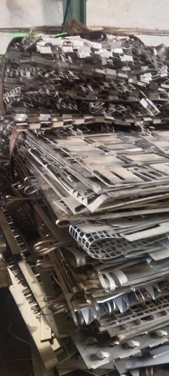SS 304 Punchings & Sheets Cuttings